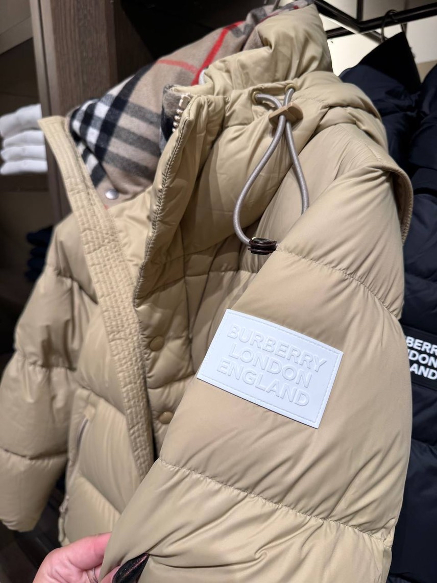 BURBERRY Down jacket side view - Men's luxury Clothes