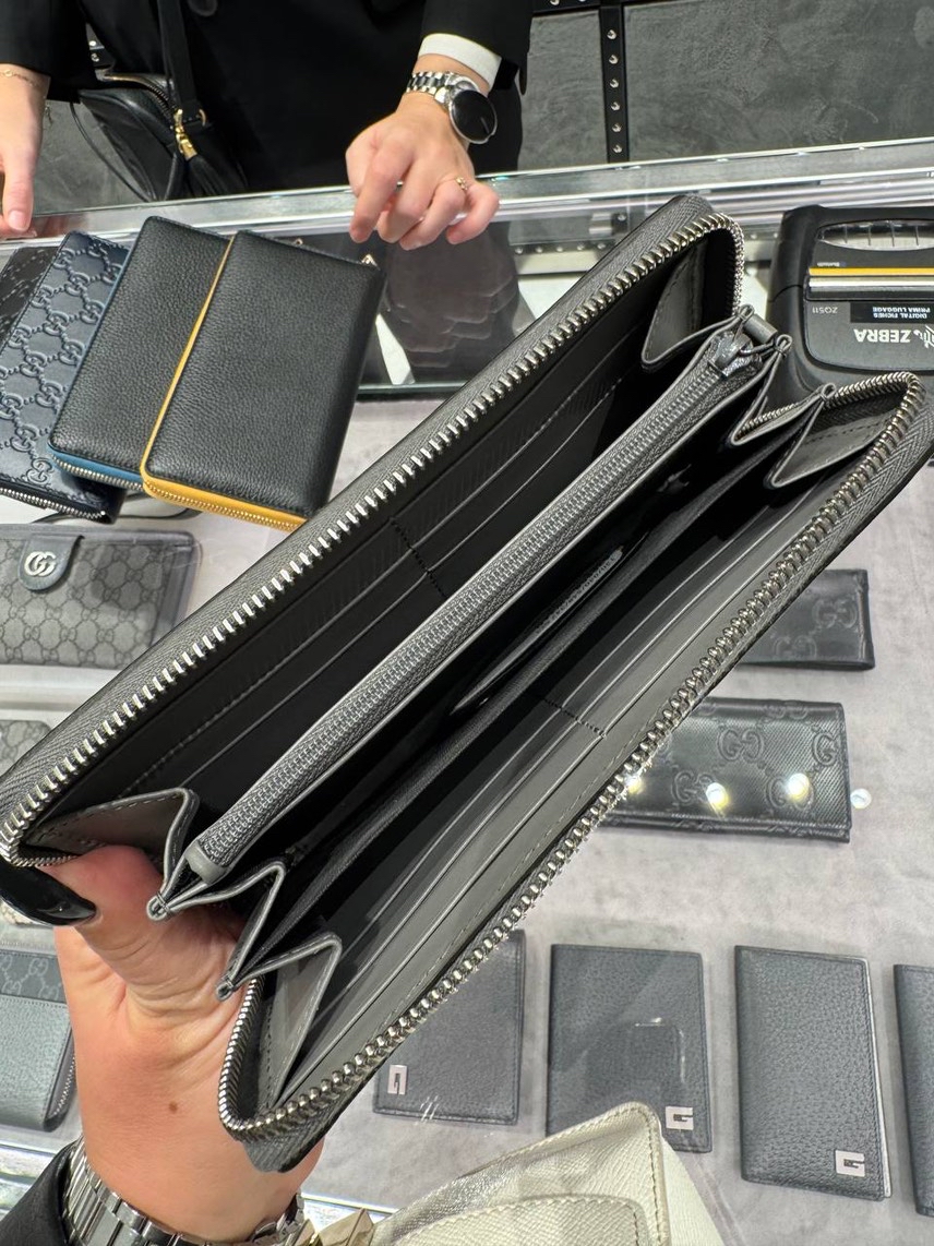 GUCCI Wallets and small leather goods side view - Men's luxury Accessories