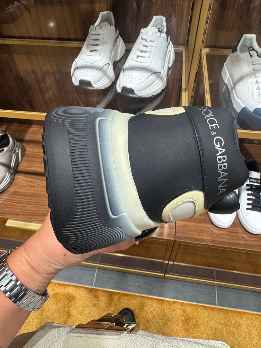 DOLCE & GABBANA Sneakers side view - Men's luxury Shoes
