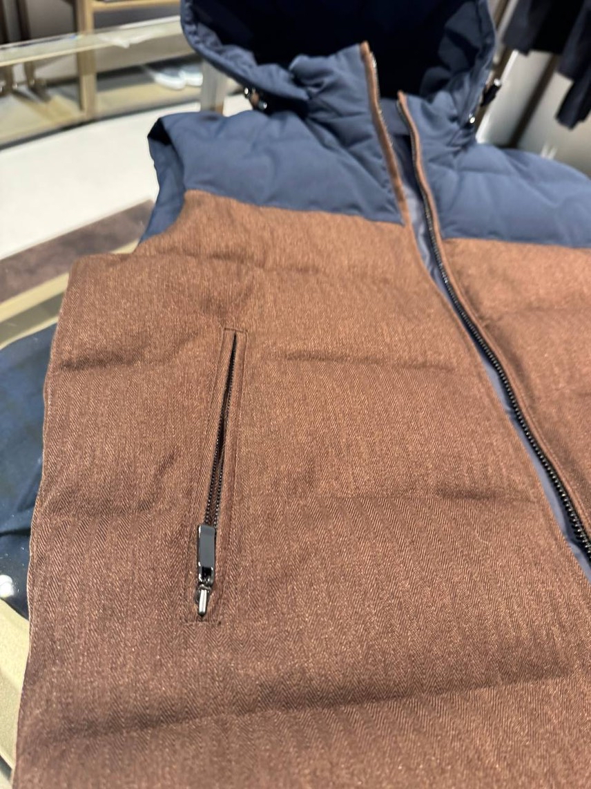 PAL ZILERI Gilets side view - Men's luxury Clothes
