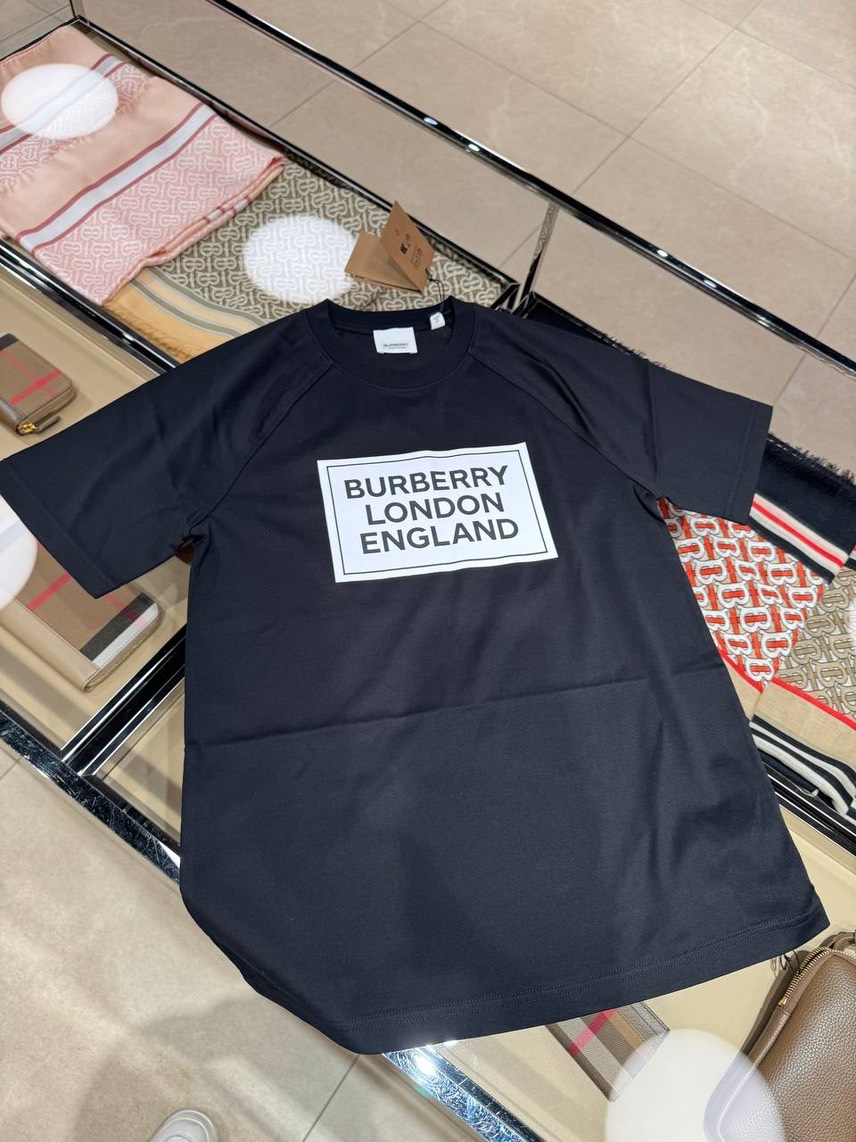 BURBERRY T-shirt and Polo front view - Women's luxury Clothes