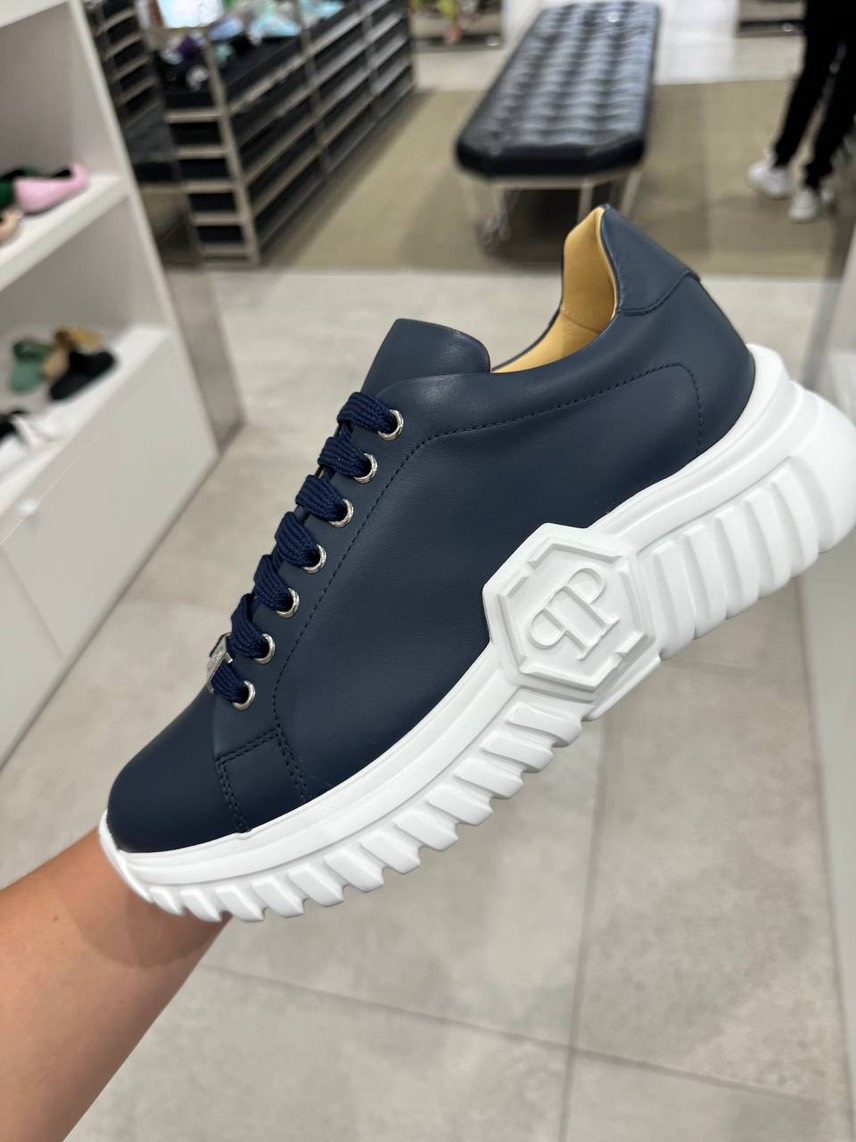 PHILIPP PLEIN Sneakers side view - Men's luxury Shoes