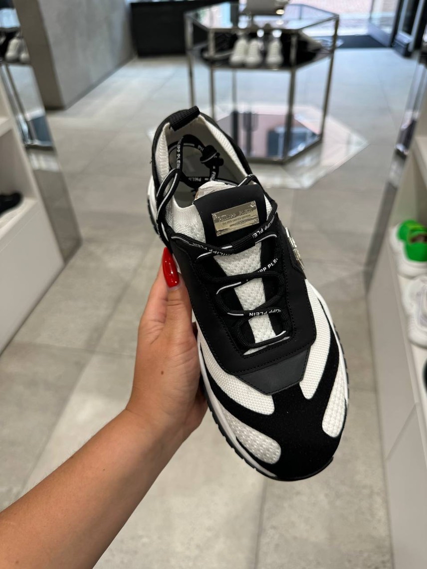 PHILIPP PLEIN Sneakers side view - Men's luxury Shoes