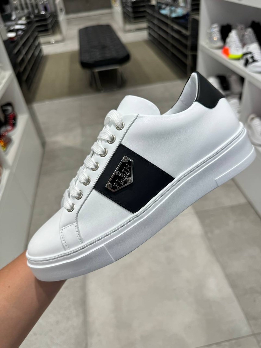 PHILIPP PLEIN Sneakers side view - Men's luxury Shoes