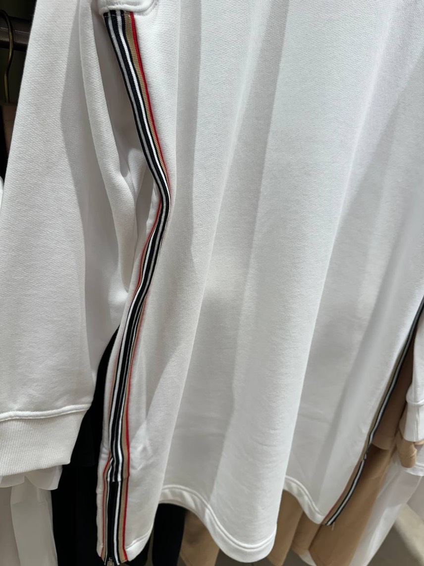 BURBERRY Dresses side view - Women's luxury Clothes