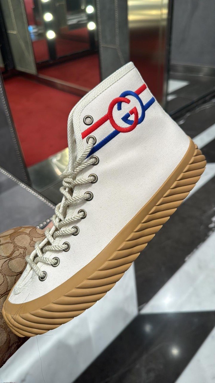 GUCCI Sneakers front view - unisex luxury Shoes