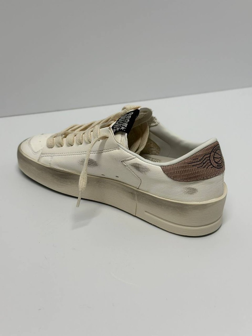 GOLDEN GOOSE Sneakers side view - Women's luxury Shoes