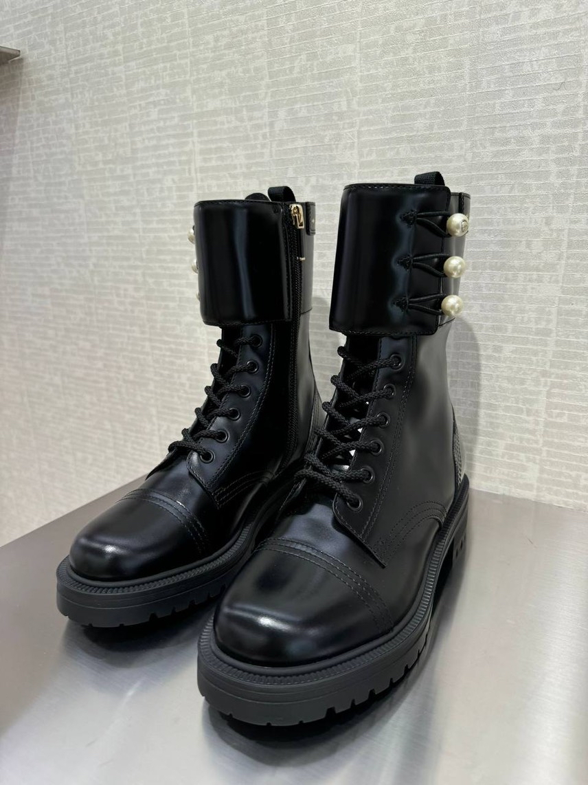 DIOR Boots front view - Women's luxury Shoes