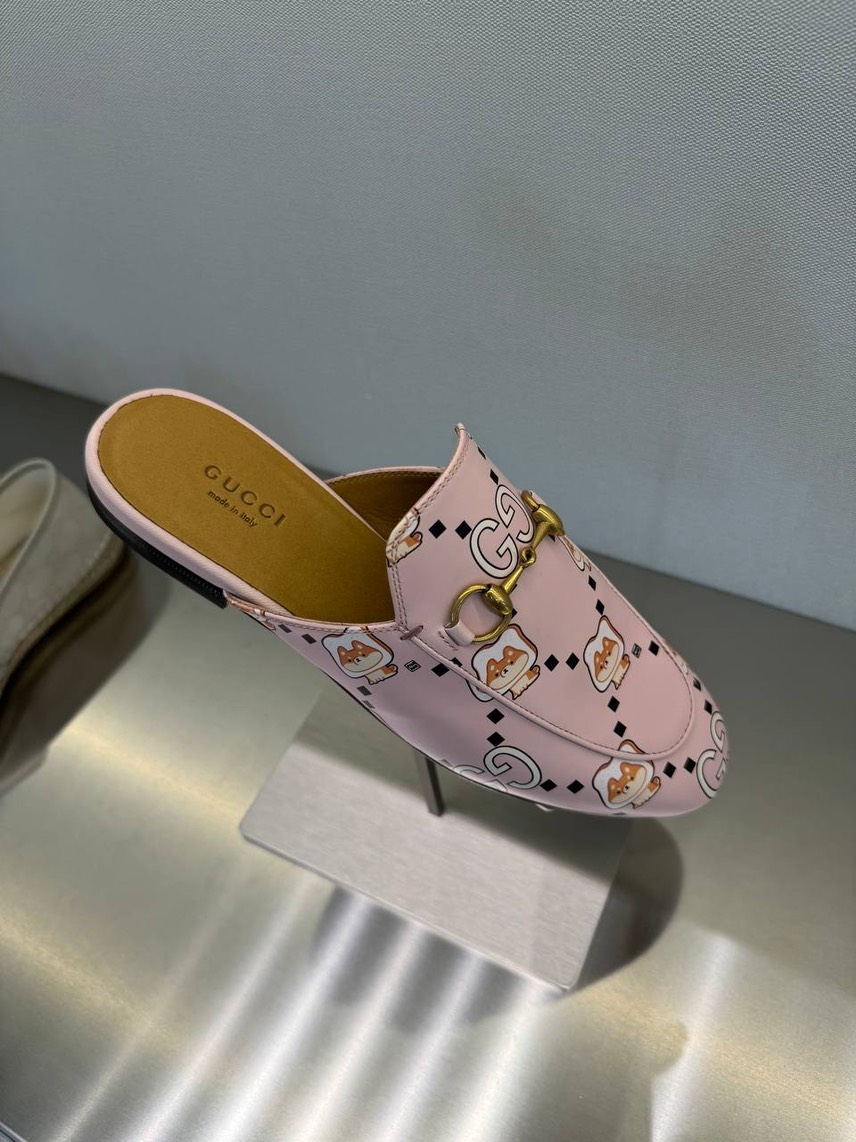 GUCCI Mules front view - Women's luxury Shoes