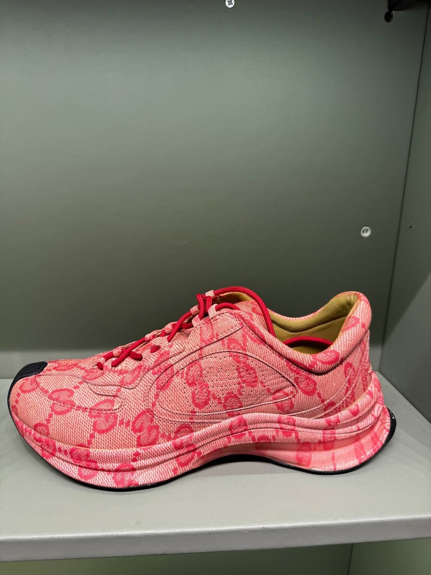 GUCCI Sneakers front view - Men's luxury Shoes