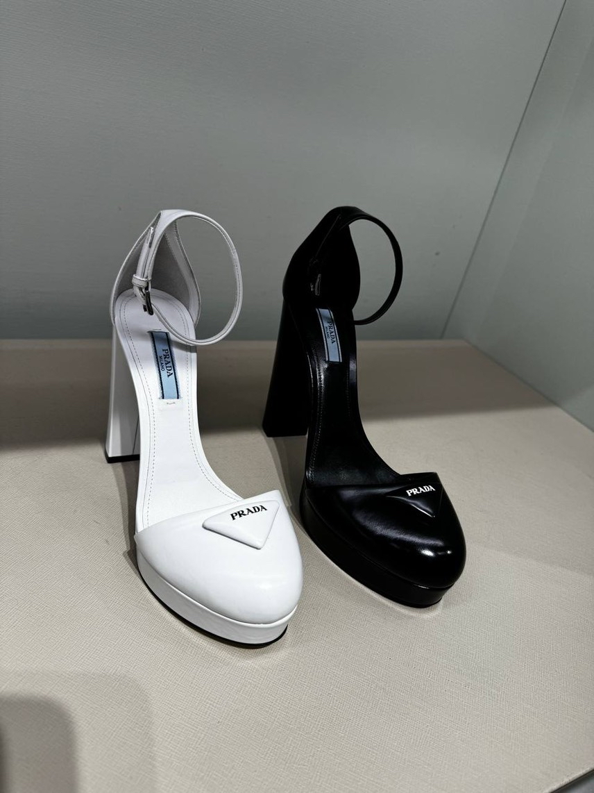 PRADA Sandals front view - Women's luxury Shoes