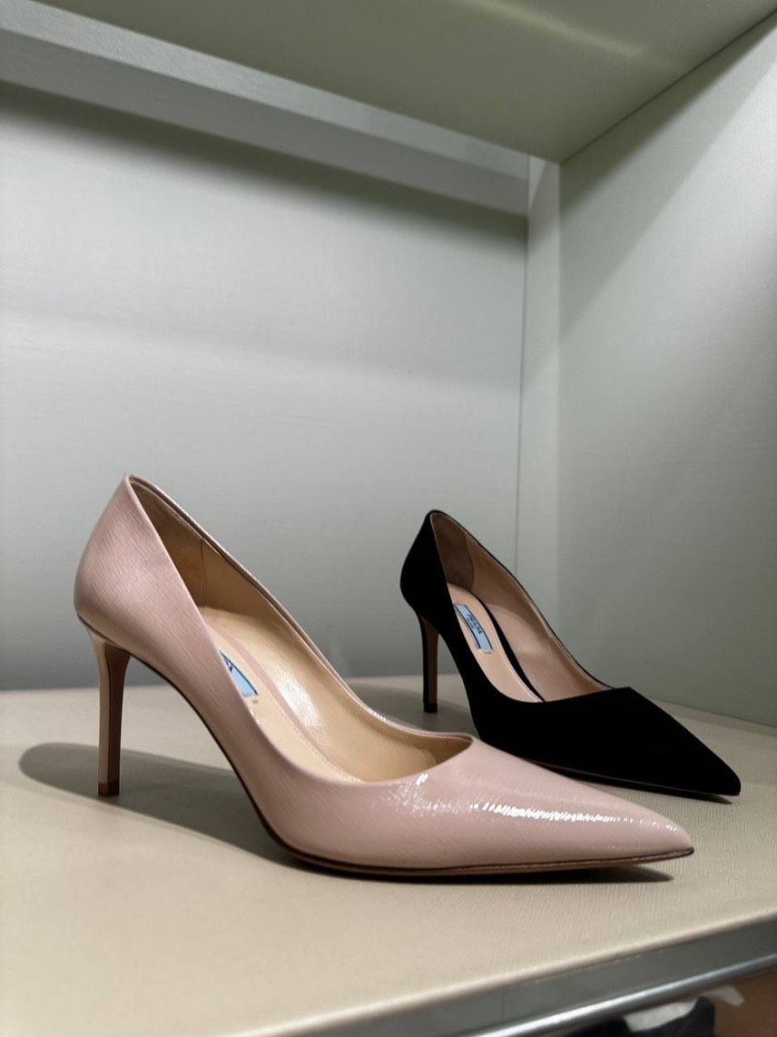 PRADA Pumps front view - Women's luxury Shoes