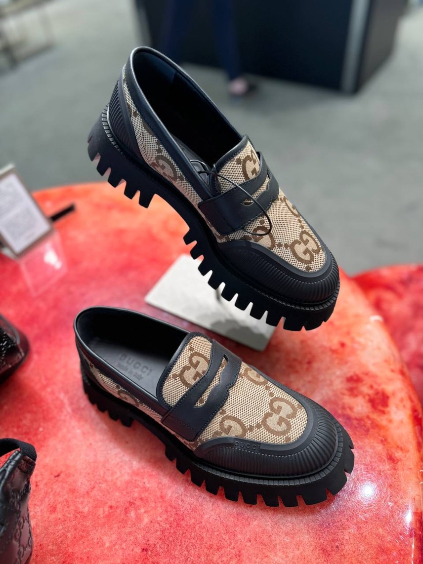 GUCCI Loafers front view - Men's luxury Shoes