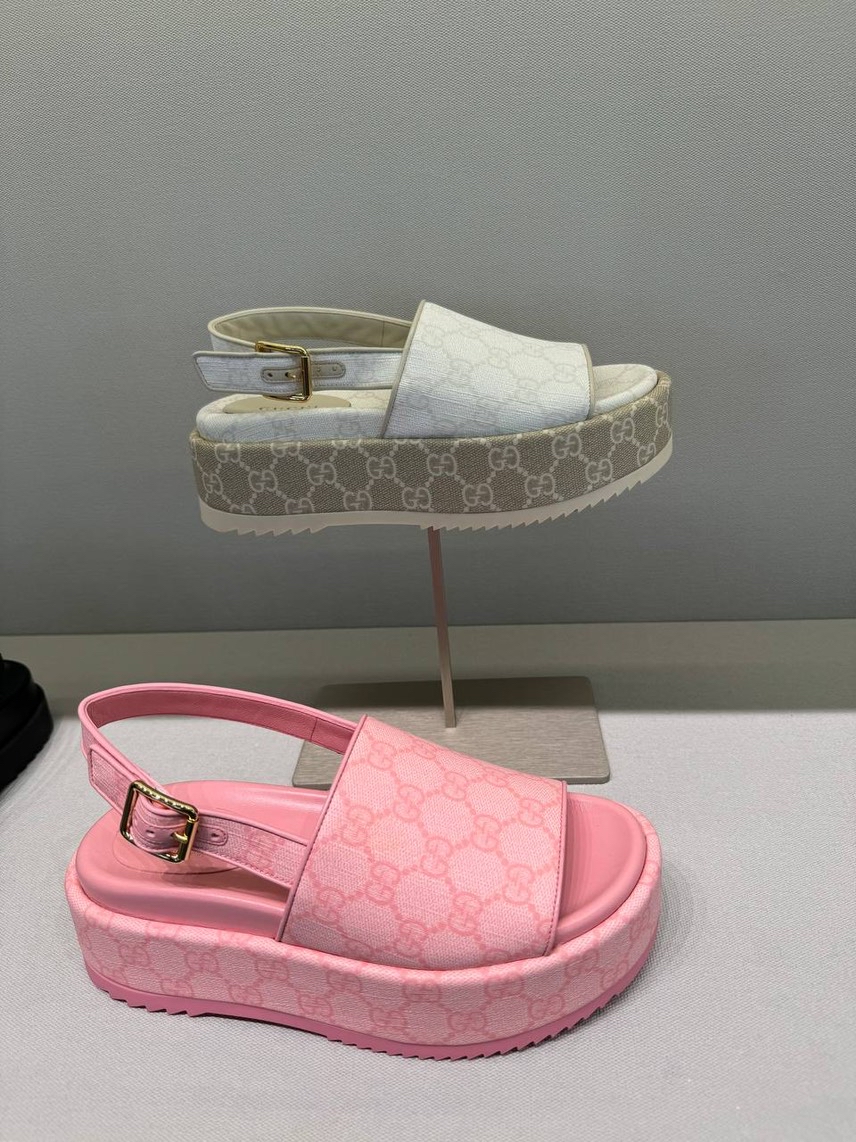 GUCCI Sandals front view - Women's luxury Shoes