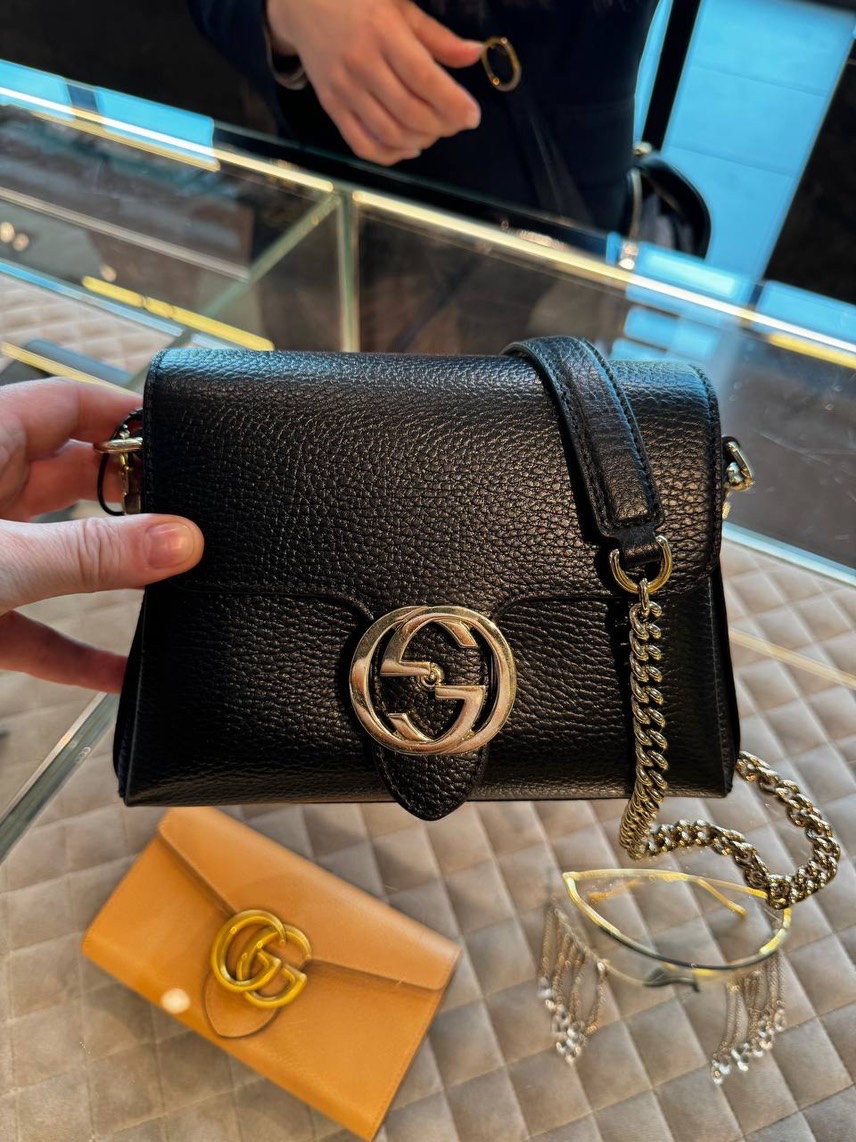 GUCCI Crossbody bags front view - Women's luxury Bags