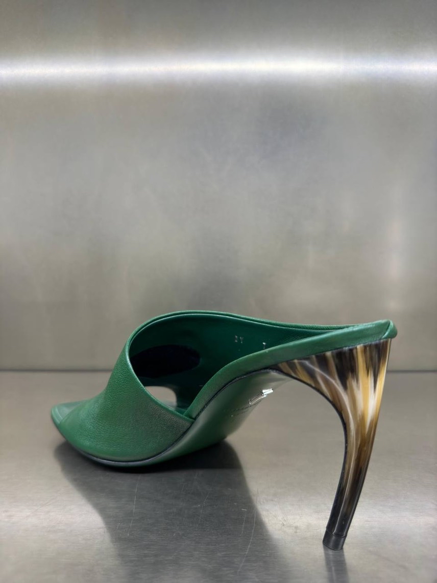 SALVATORE FERRAGAMO Sandals side view - Women's luxury Shoes