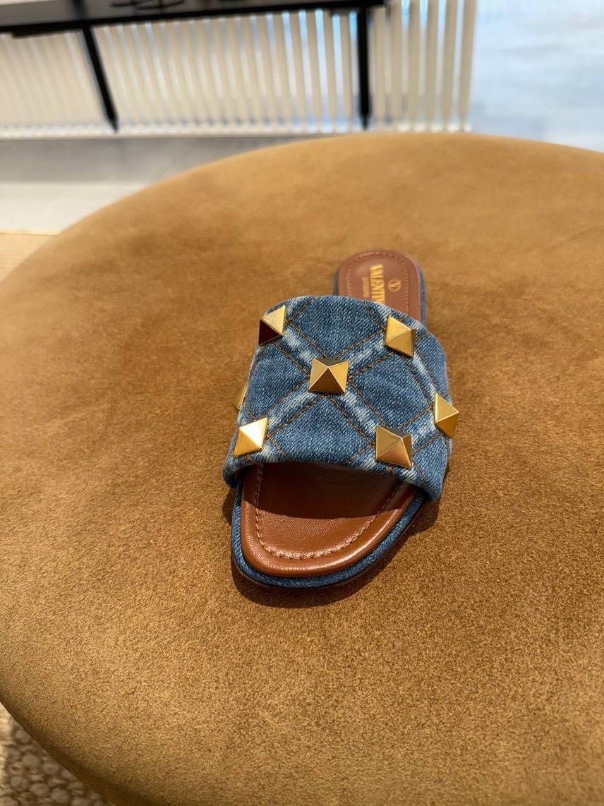 VALENTINO GARAVANI Slides side view - Women's luxury Shoes