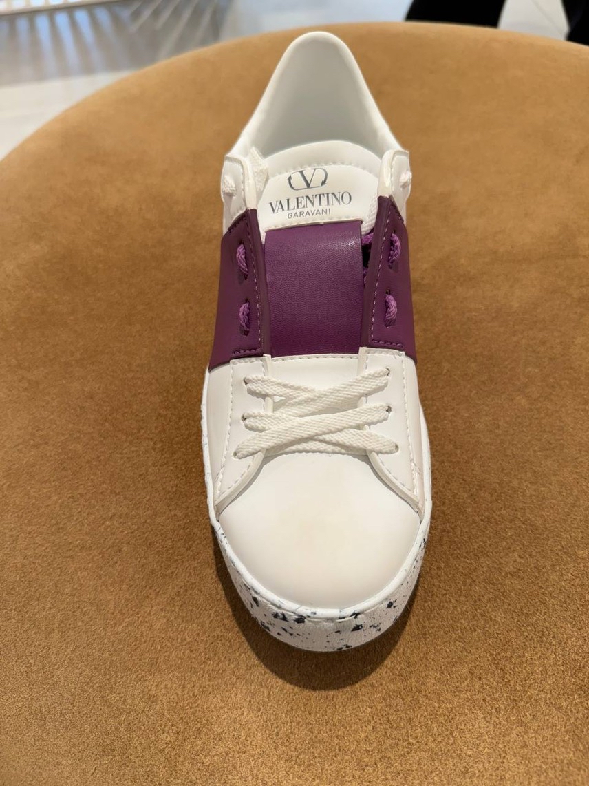 VALENTINO GARAVANI Sneakers side view - Women's luxury Shoes