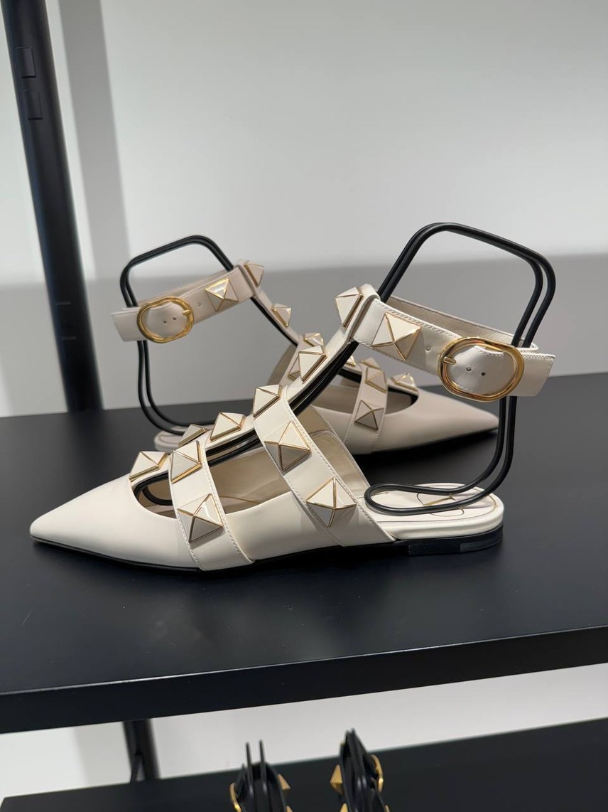 VALENTINO GARAVANI Slides side view - Women's luxury Shoes