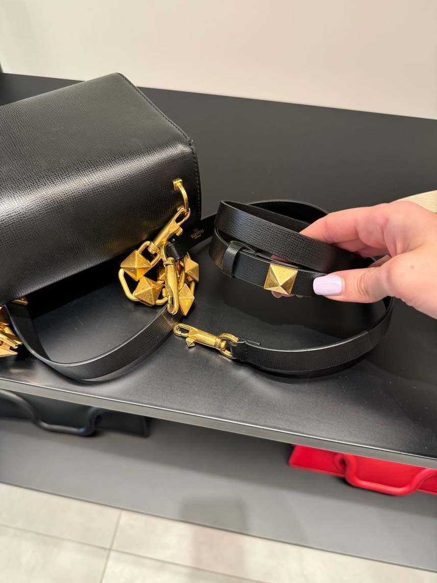 VALENTINO GARAVANI Crossbody bags side view - Women's luxury Bags