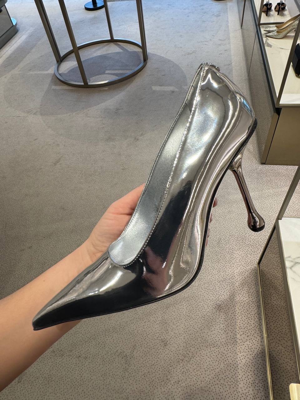 JIMMY CHOO Pumps front view - Women's luxury Shoes