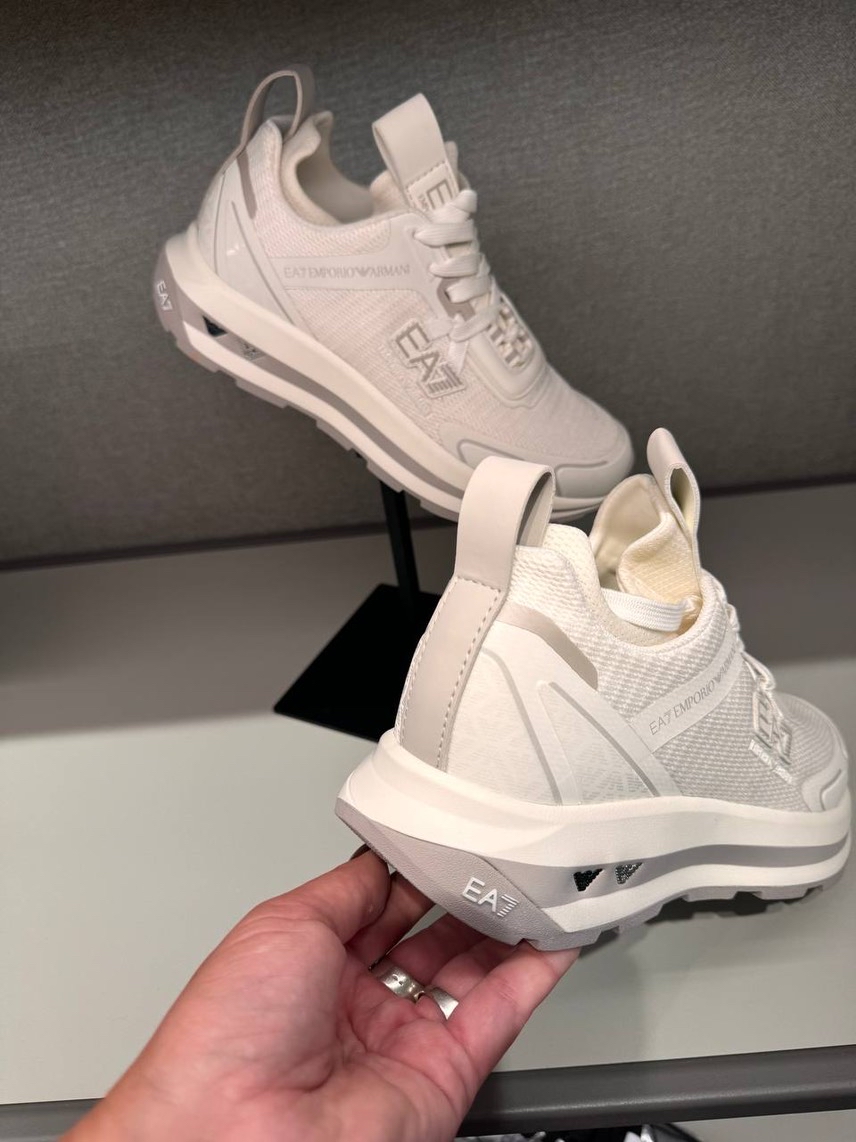 ARMANI EXCHANGE Sneakers side view - Women's luxury Shoes