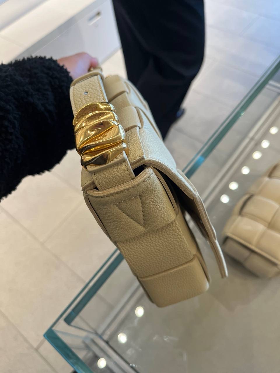 BOTTEGA VENETA Crossbody bags side view - Women luxury Bags