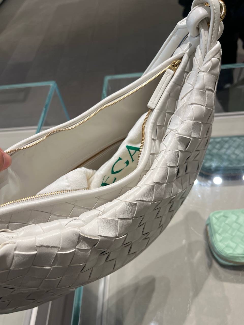 BOTTEGA VENETA Shoulder bags side view - Women luxury Bags