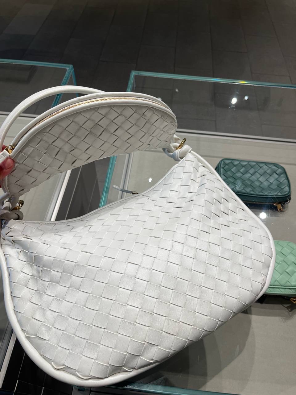 BOTTEGA VENETA Shoulder bags side view - Women luxury Bags