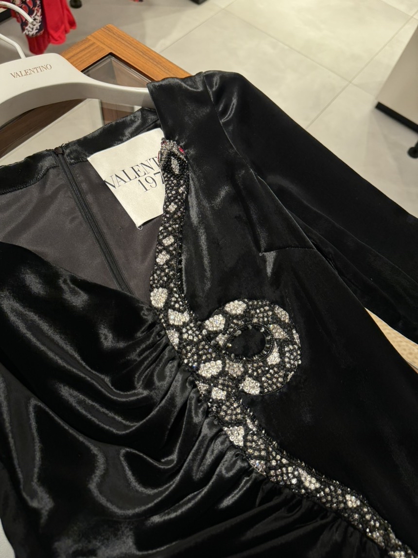 VALENTINO GARAVANI Dresses side view - Women's luxury Clothes