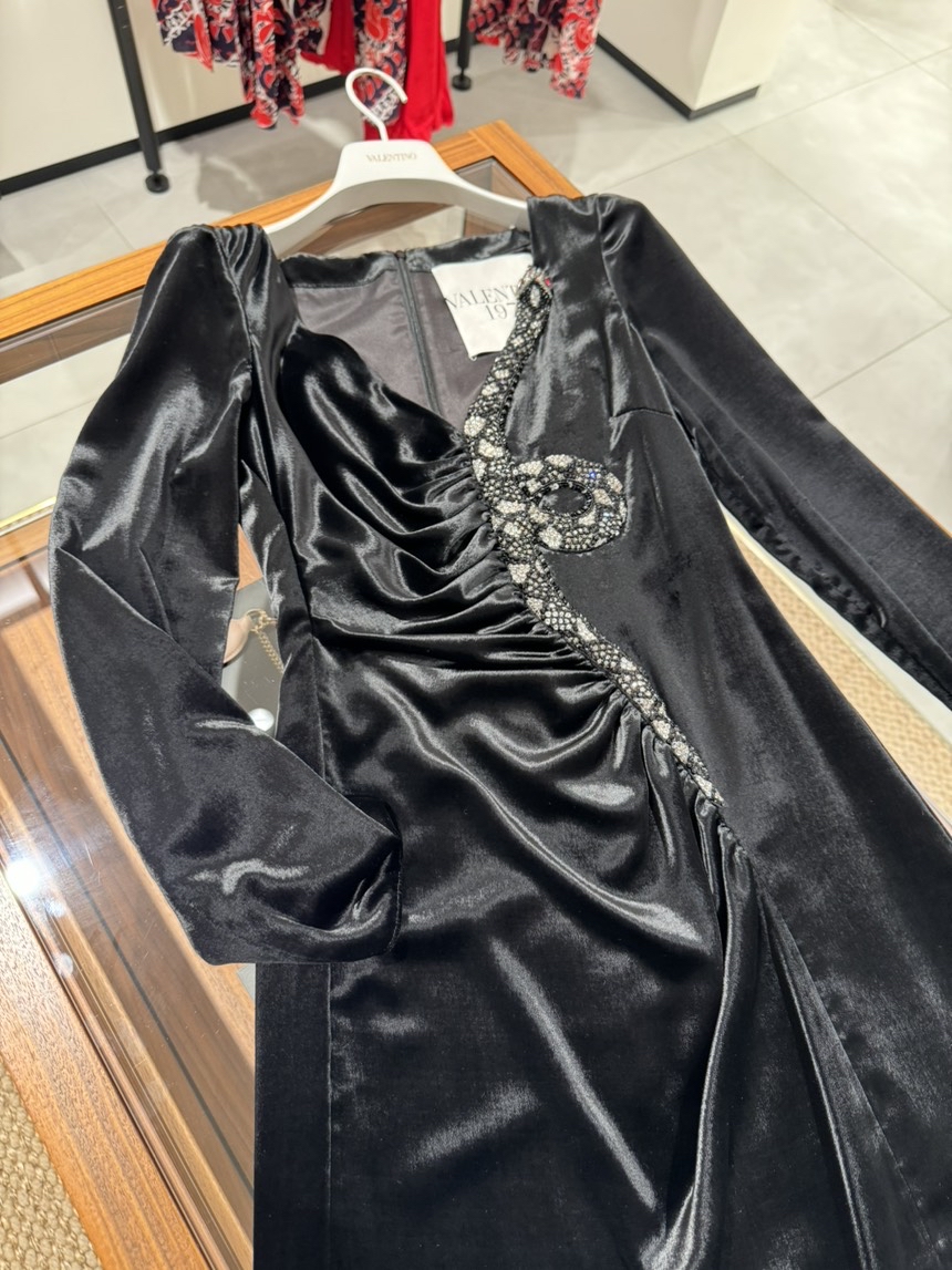 VALENTINO GARAVANI Dresses side view - Women's luxury Clothes