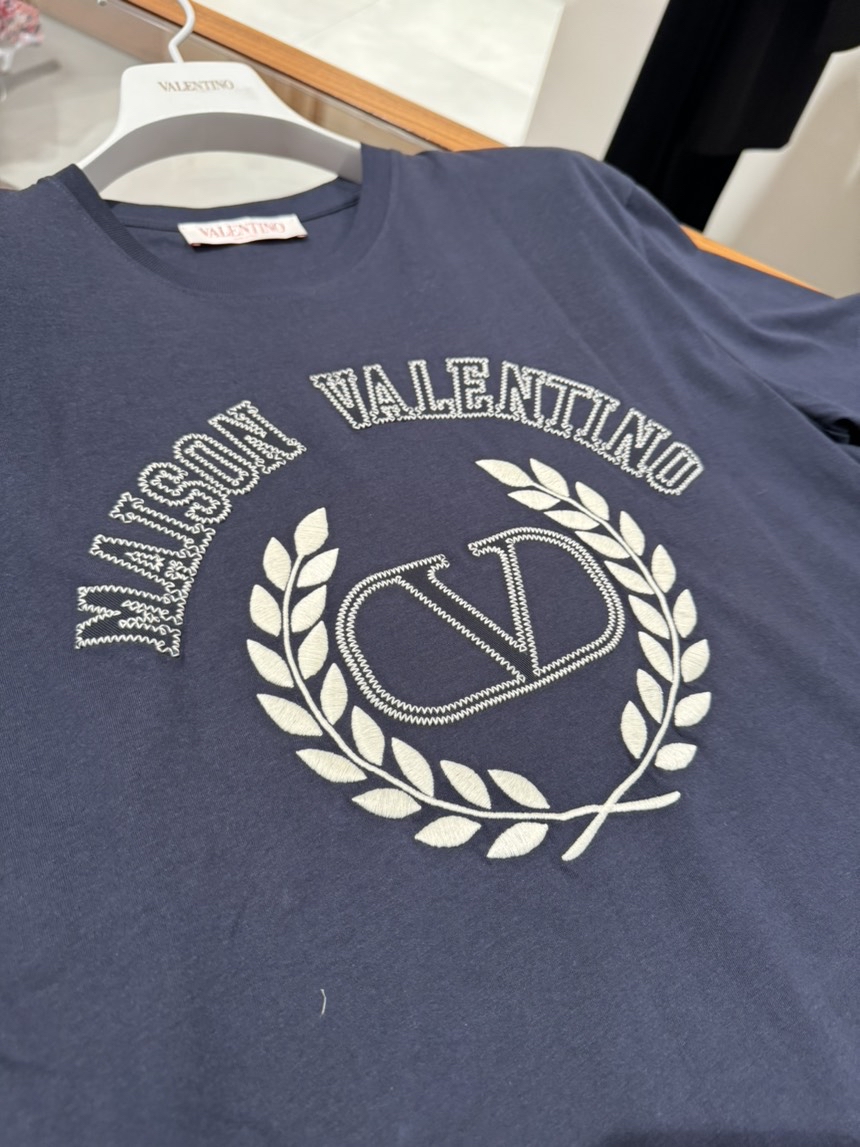 VALENTINO GARAVANI T-shirt and Polo side view - Women's luxury Clothes