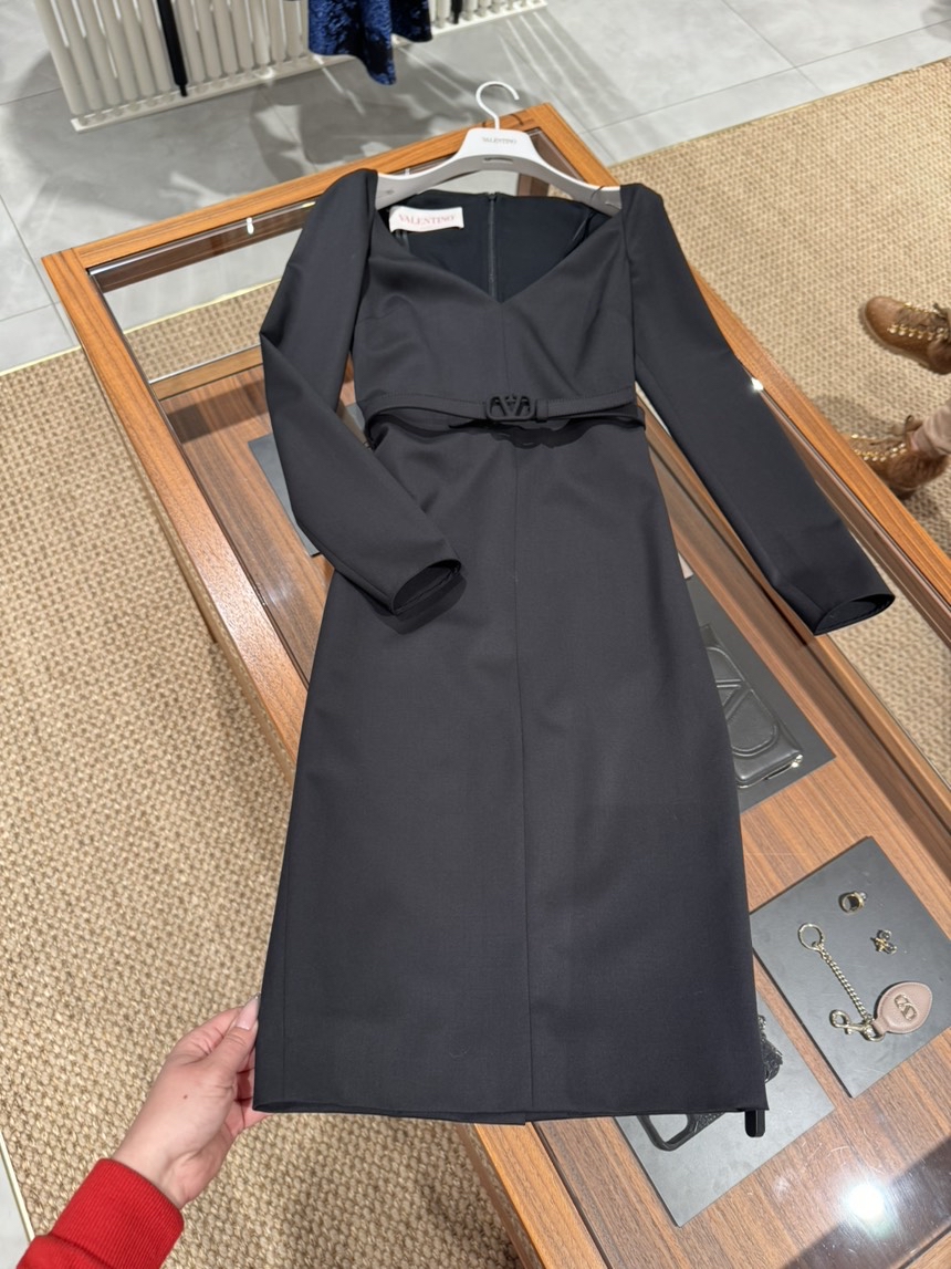 VALENTINO GARAVANI Dresses front view - Women's luxury Clothes
