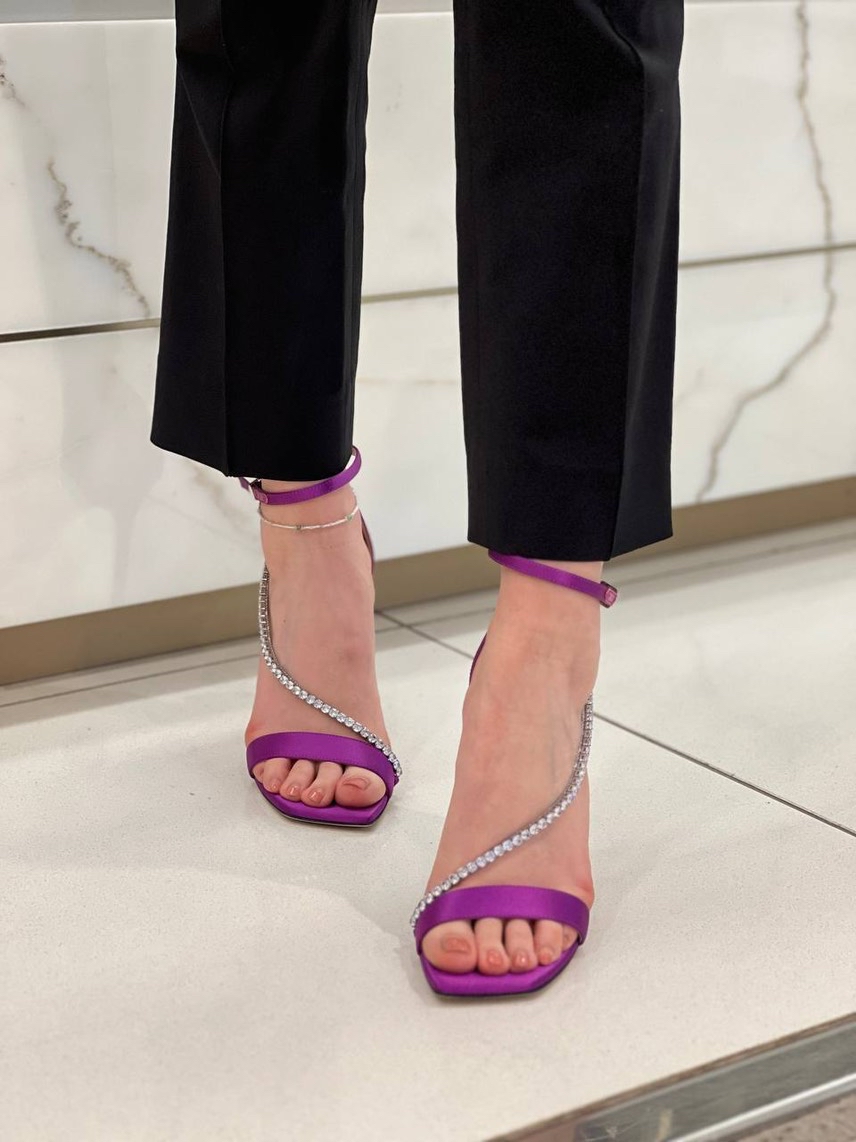 JIMMY CHOO Sandals side view - Women's luxury Shoes