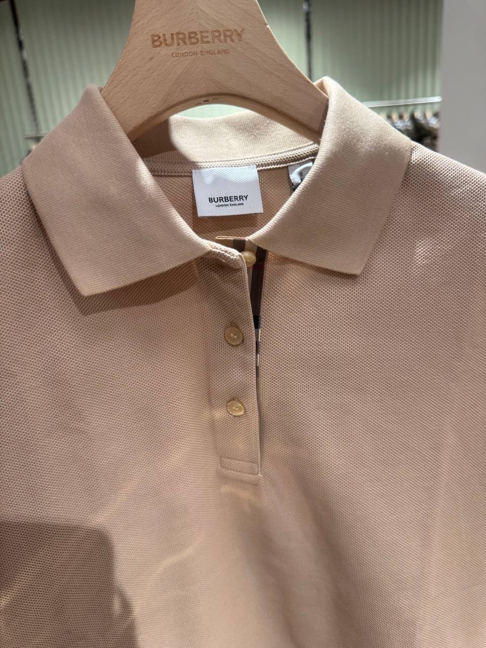 BURBERRY T-shirt and Polo side view - Women's luxury Clothes
