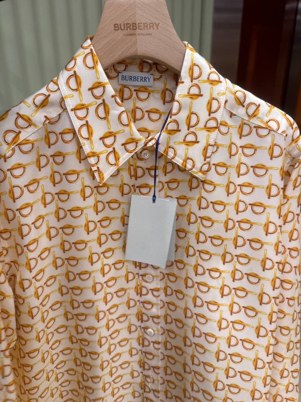 BURBERRY Shirts side view - Women's luxury Clothes