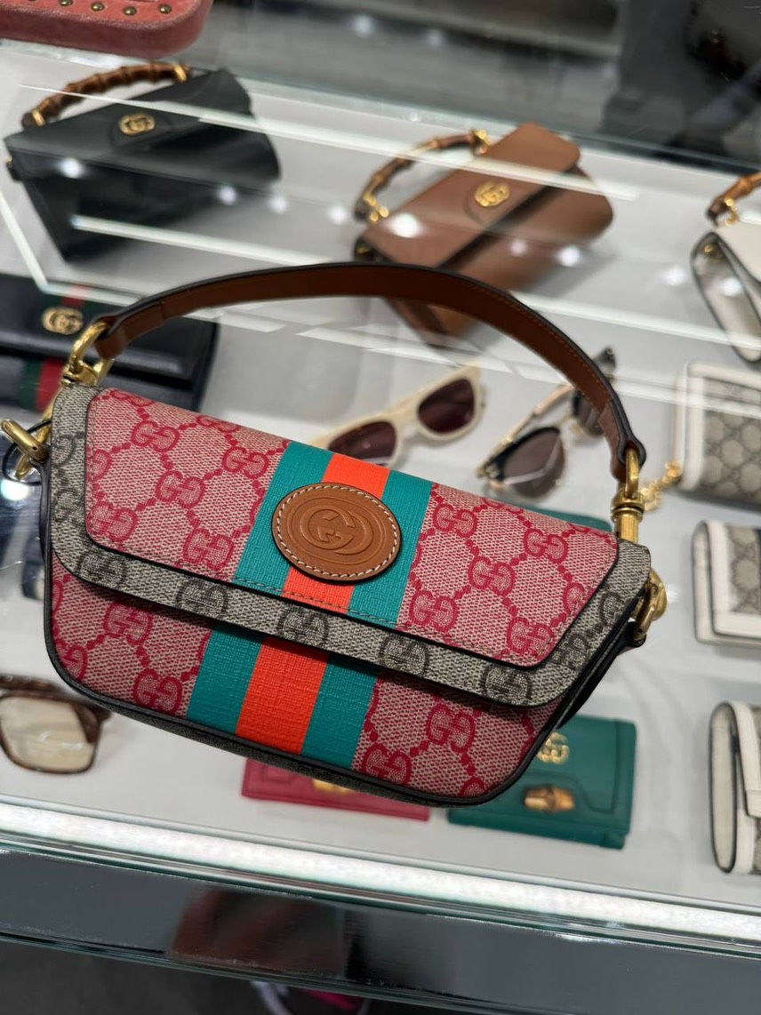 GUCCI Crossbody bags side view - Women's luxury Bags