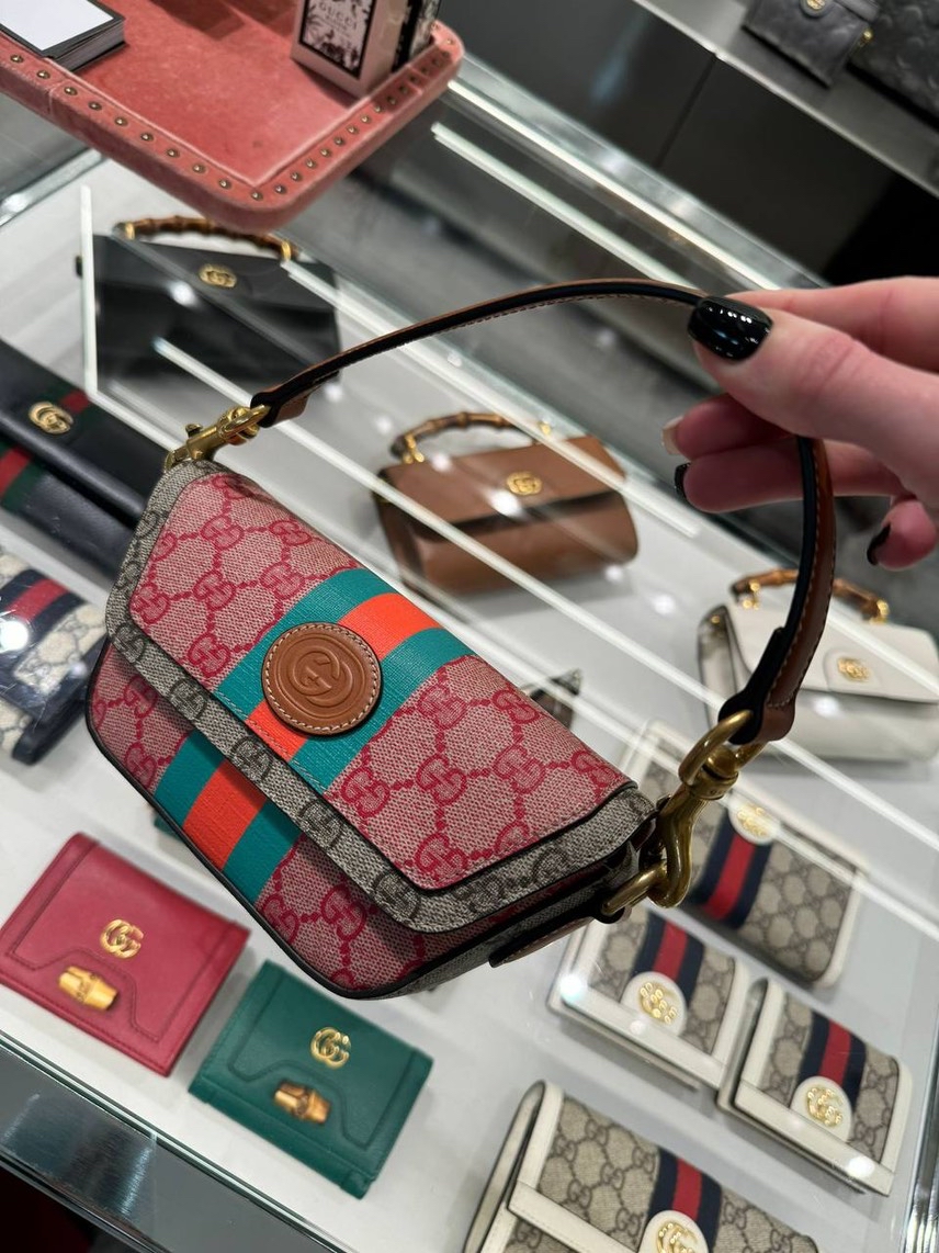 GUCCI Crossbody bags front view - Women's luxury Bags