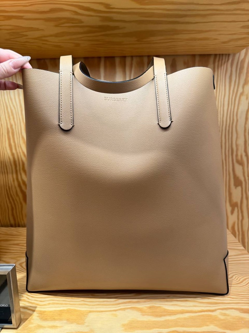 BURBERRY Totes side view - Women's luxury Bags