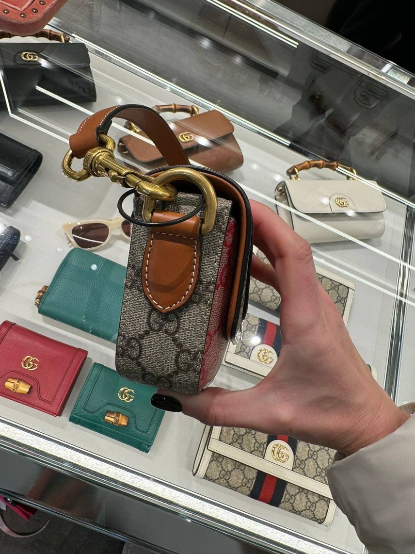 GUCCI Crossbody bags side view - Women's luxury Bags