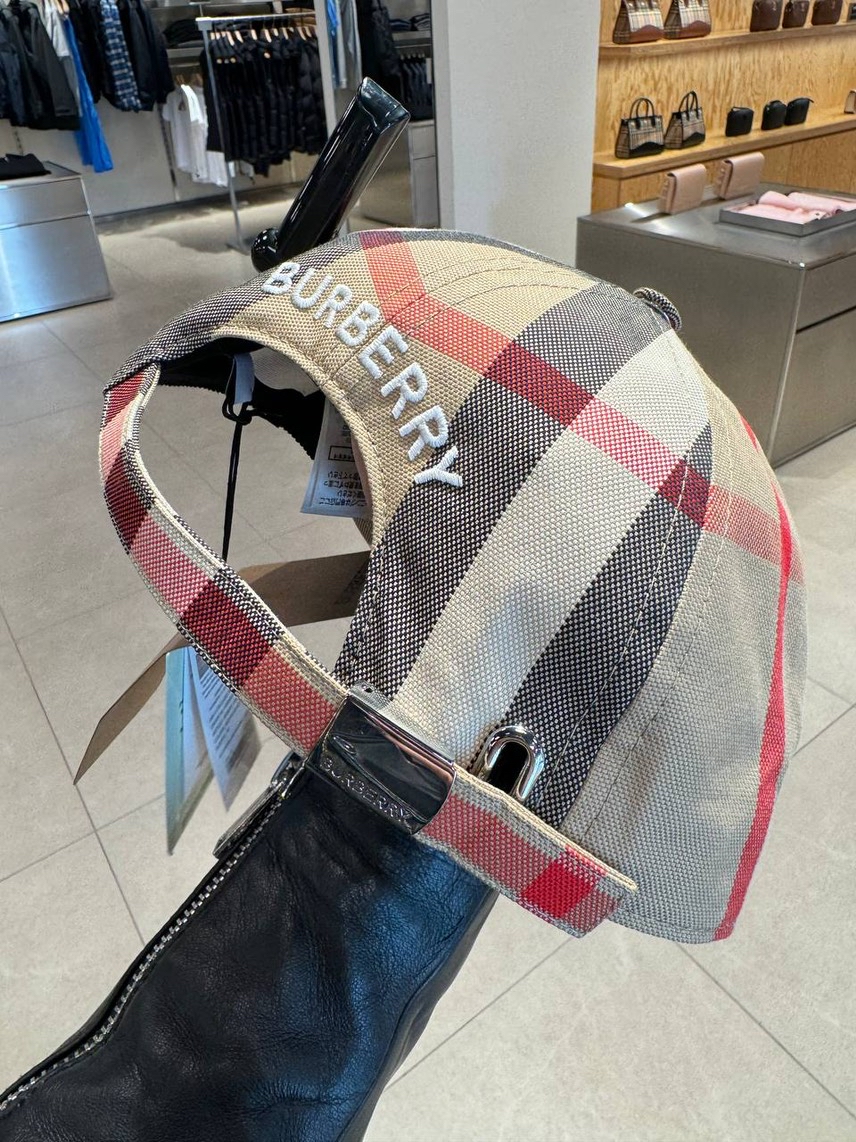 BURBERRY Caps and Hats side view - Men's luxury Accessories