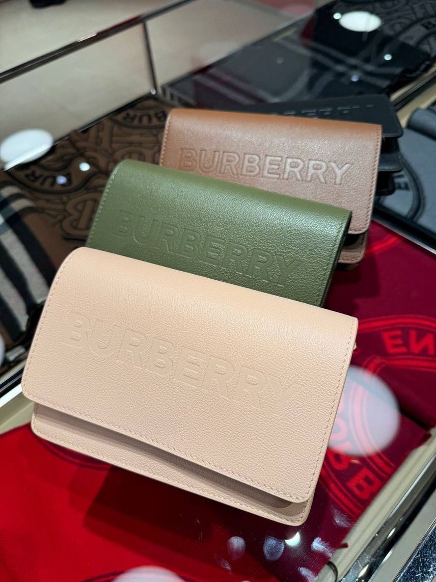 BURBERRY Crossbody bags side view - Women's luxury Bags