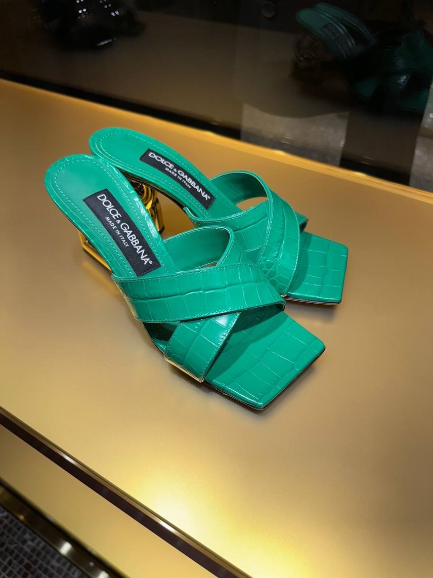 DOLCE & GABBANA Sandals side view - Women's luxury Shoes