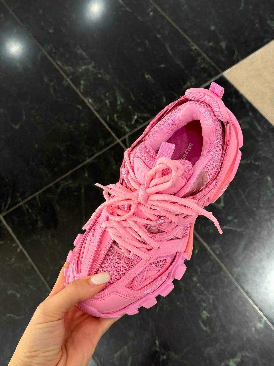 BALENCIAGA Sneakers side view - Women's luxury Shoes