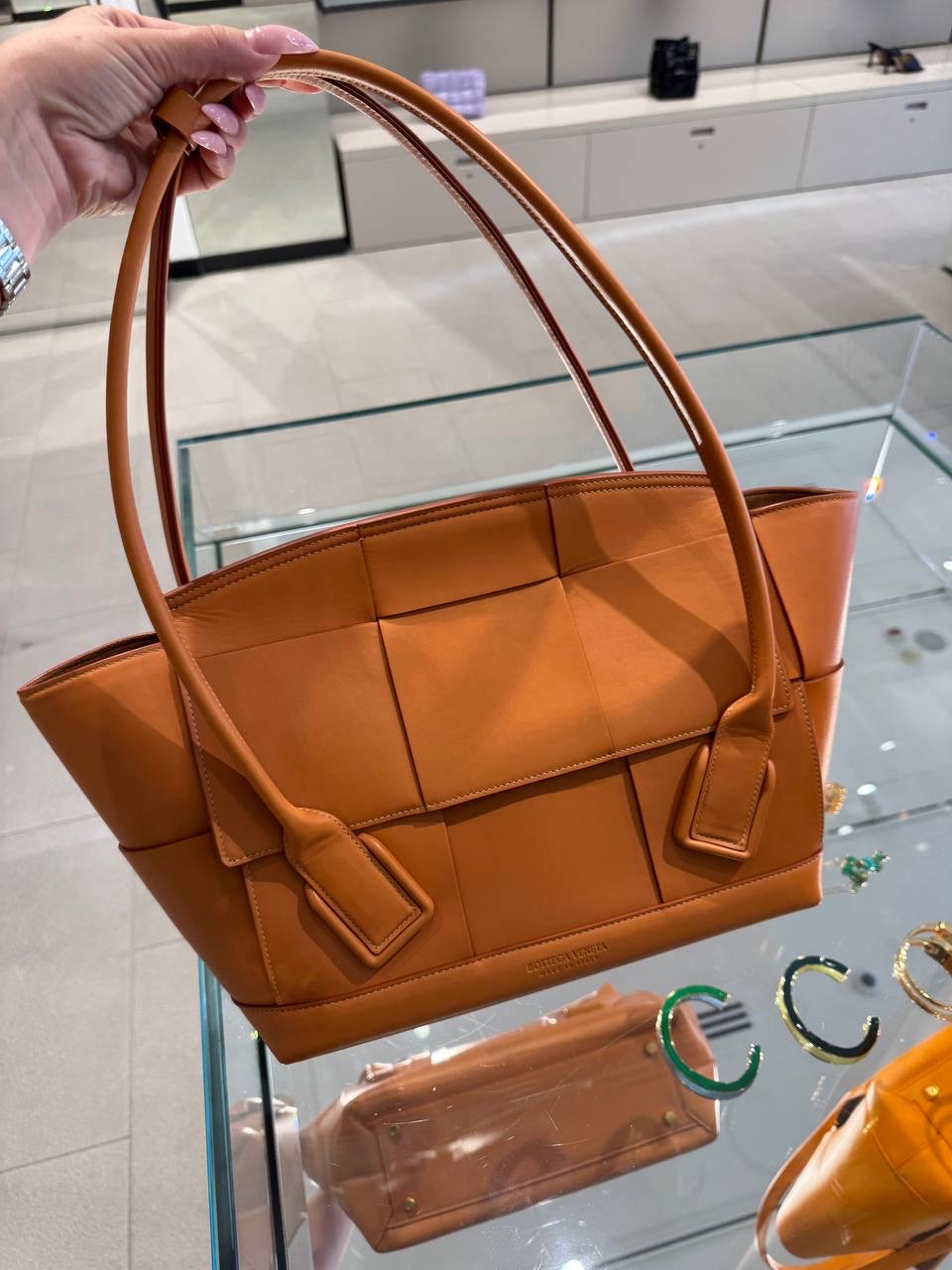 BOTTEGA VENETA Shoulder bags side view - Women's luxury Bags