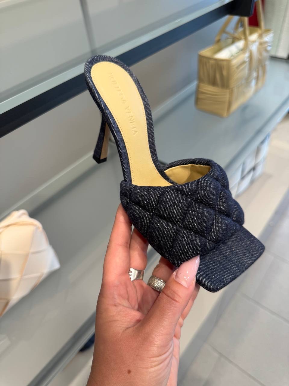 BOTTEGA VENETA Sandals side view - Women's luxury Shoes
