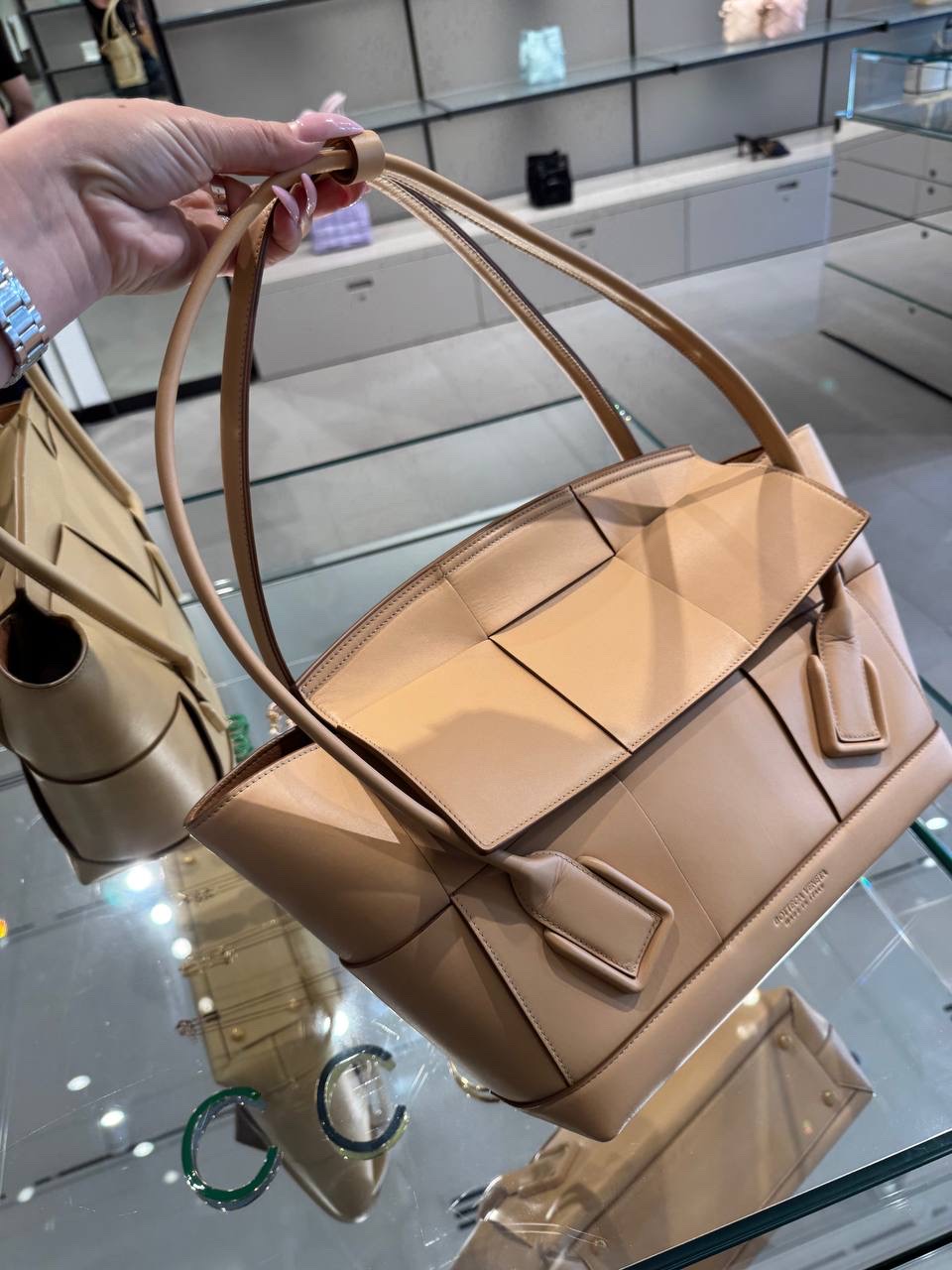 BOTTEGA VENETA Shoulder bags side view - Women's luxury Bags