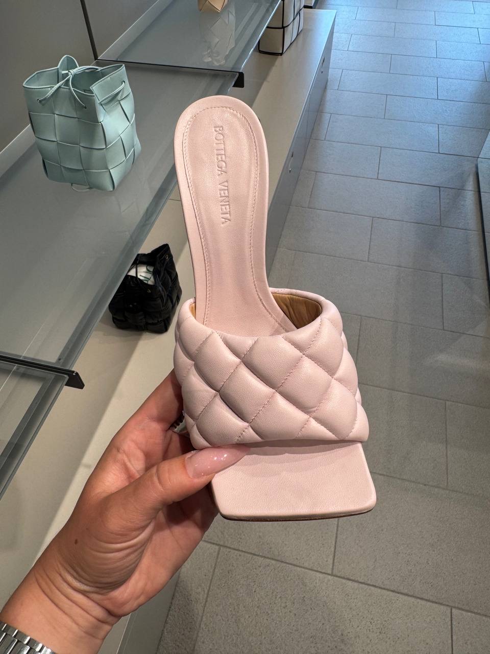 BOTTEGA VENETA Sandals side view - Women's luxury Shoes