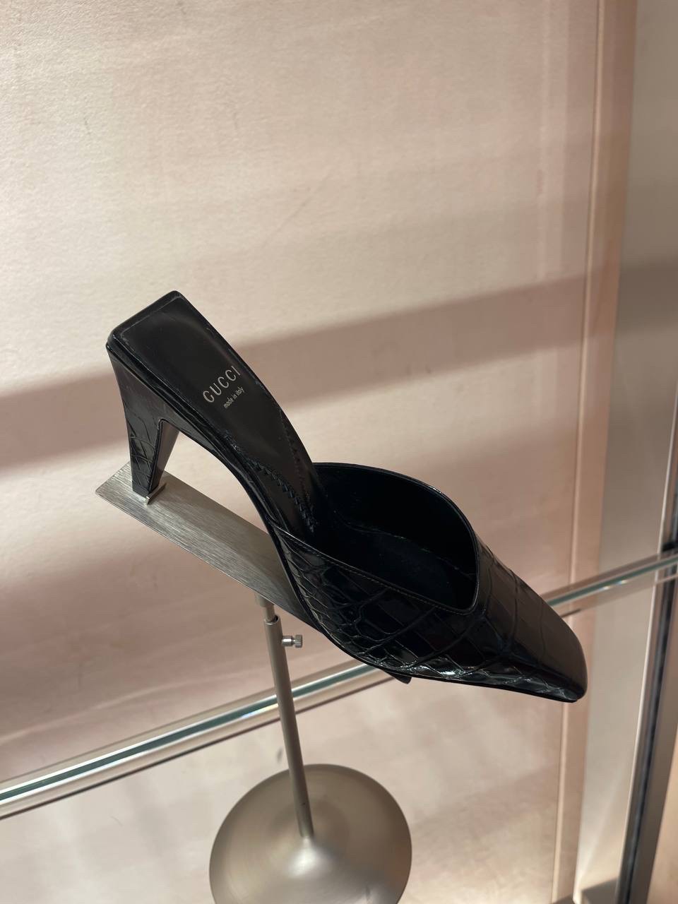 GUCCI Mules side view - Women's luxury Shoes