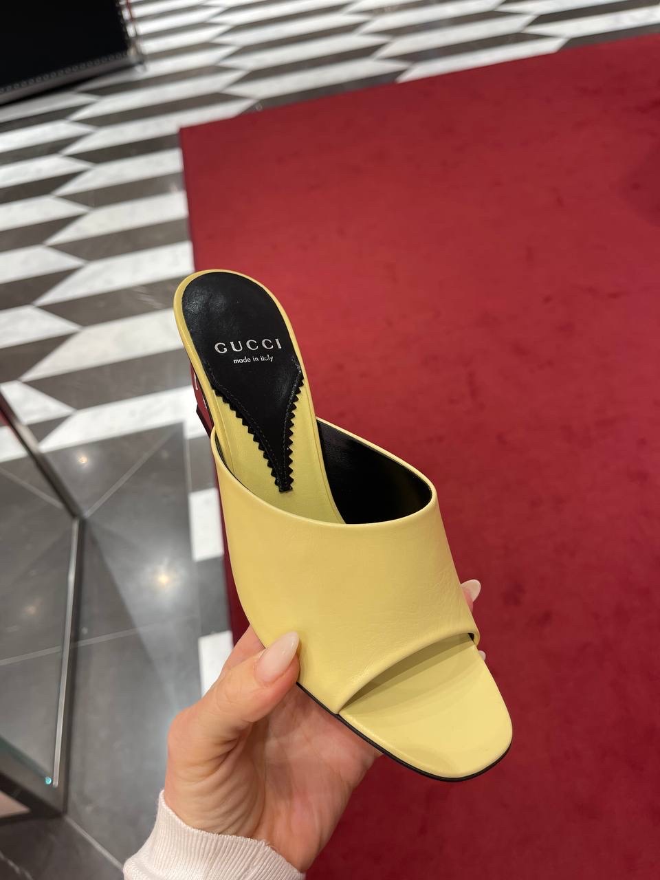 GUCCI Sandals side view - Women's luxury Shoes